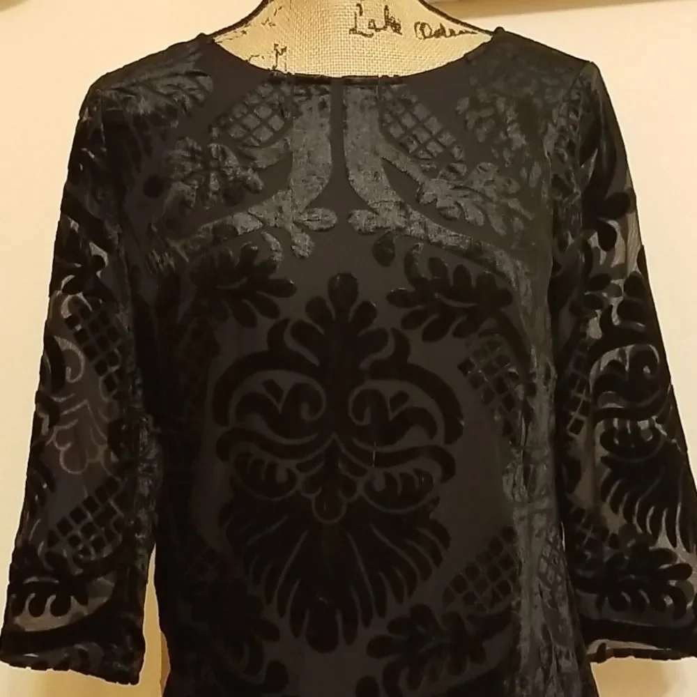 RSVP by Talbots NWT Black Burnout Floral Sheer Sleeve Top XS
